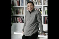 沈其斌：身份多重變 藝術(shù)創(chuàng)作從未間斷,沈其斌