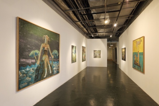 張永旭的油畫作品，展示了不同地域的文化景觀
