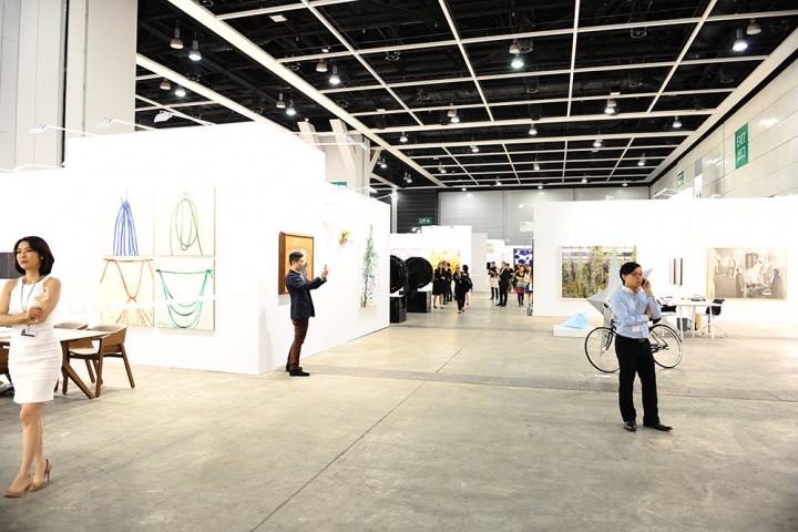 第二屆香港巴塞爾藝術(shù)展現(xiàn)場(chǎng)圖
