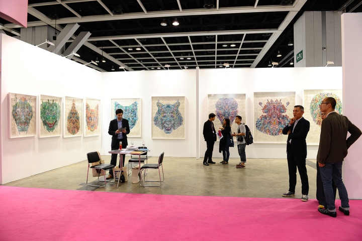 前波畫廊再一次在香港巴塞爾藝術(shù)展主打鄔建安，成交也非常可觀

