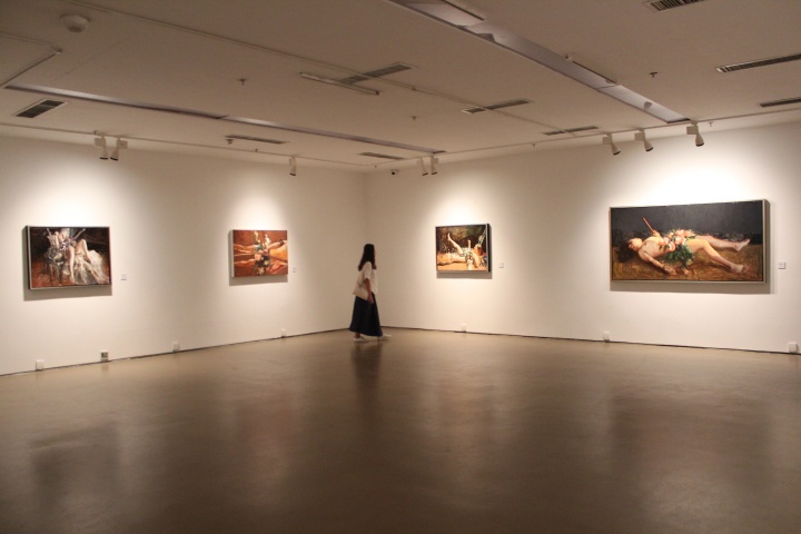 變幻的舞臺，故事在此上演
