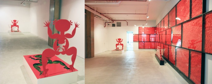 2010年，《一晃十年》個(gè)展在作為紐約前波畫廊成立十周年展覽出現(xiàn)。
