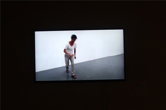 王思順2012年錄像作品《欲望又n分之一》，該作品的行為曾在長(zhǎng)征空間實(shí)施，目前該作品的其他版本正在長(zhǎng)征空間的群展“開(kāi)始之前結(jié)束之后”展出。
