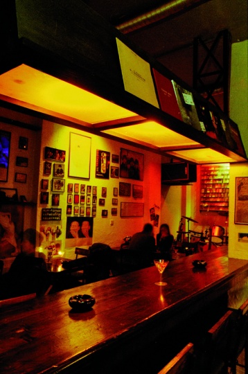 小酒館玉林店內(nèi)景
