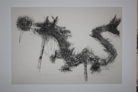 2010年過渡期，畫面仍有版畫的痕跡，整體畫面感及藝術(shù)家內(nèi)心的訴求成為更主要的關(guān)注點
