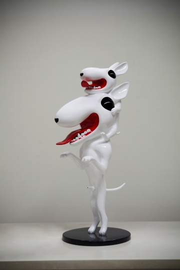 牛頭梗犬DDINGGU的名字，來(lái)源于藝術(shù)家小時(shí)的綽號(hào)
