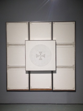陳彧凡 《日常行為NO.2》 235×235cm 布面丙烯綜合技法、木板 2012-2013
