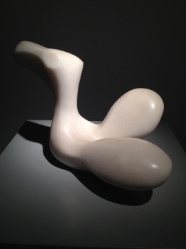 《女性形體》 32×47×27cm 大理石 1985
