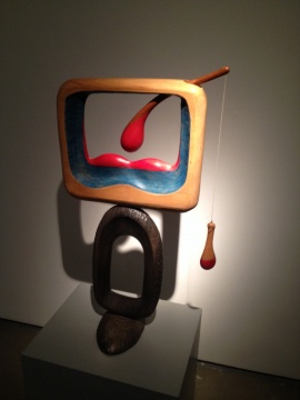 《抽水馬桶》 高105cm 木、著色 1990 
