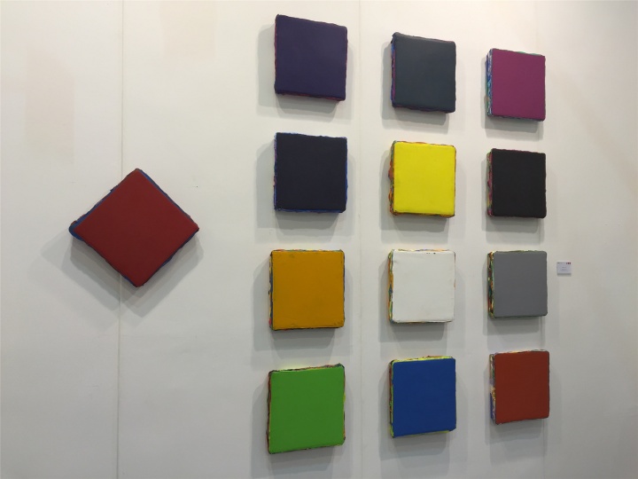 馬樹青的作品頻繁出現在多家機構的展場，抽象成為市場新寵，不少機構主打抽象繪畫

