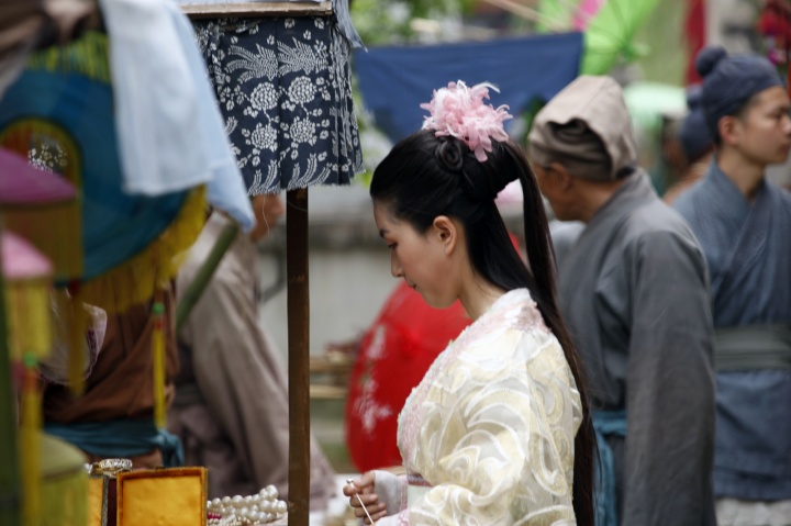 胡向前 藝術(shù)是表演出來的 胡向前 藝術(shù)是表演出來的