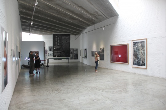 “第二屆三影堂實驗影像開放展”一層展覽現(xiàn)場
