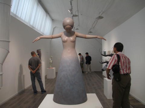 張愛娜作品《偶 2》
