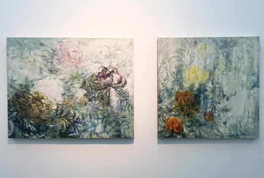 左： 《暗吐之息》 80 × 100cm    布面油畫    2015

右：《暗吐之息》 80 × 80cm    布面油畫    2015
