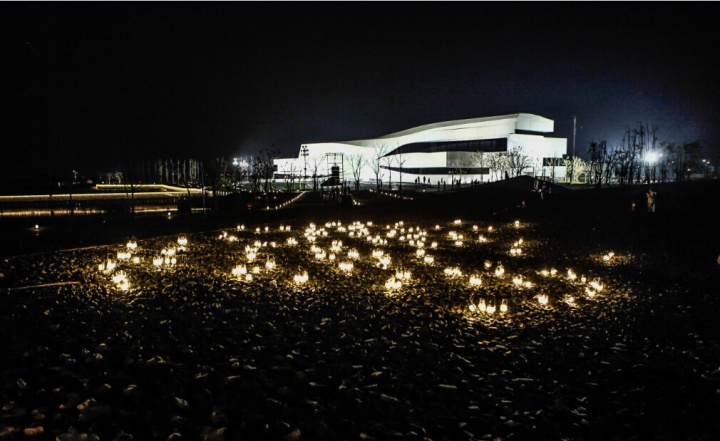 美術館夜景圖
