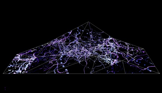 黃鶯 《幻想速度》  360x120x72cm   投影裝置   2015