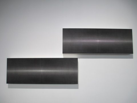 田衛(wèi) 《既而之七》 49×137.5cm 宣紙水墨 礦物質(zhì)色 2015、《既而之五》 49×137.5cm 宣紙水墨 礦物質(zhì)色  水彩 2015