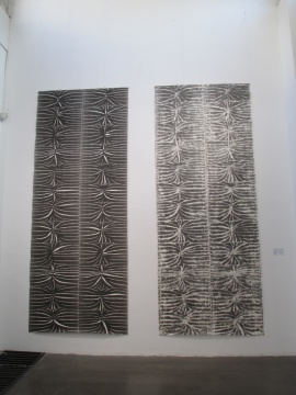 陳光武 《仲姞鬲-陽》365×144cm 紙本水墨 2015、《仲姞鬲-陰》365×144cm 紙本水墨 2015