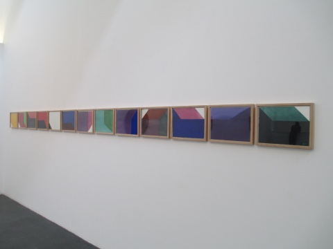 中間美術(shù)館二層展廳展出的部分作品
