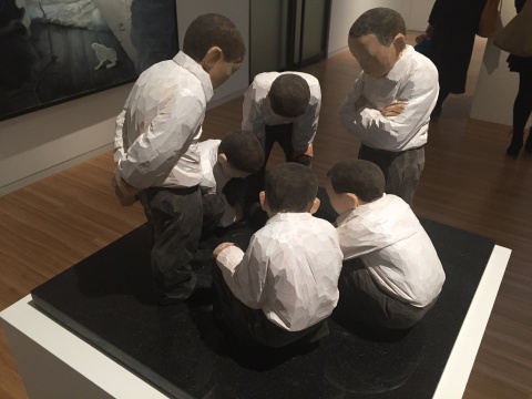任俊華 《下棋》 44×45×35cm 椴木 2015
