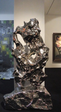 展望《假山石》 175×102×55cm 不銹鋼 
