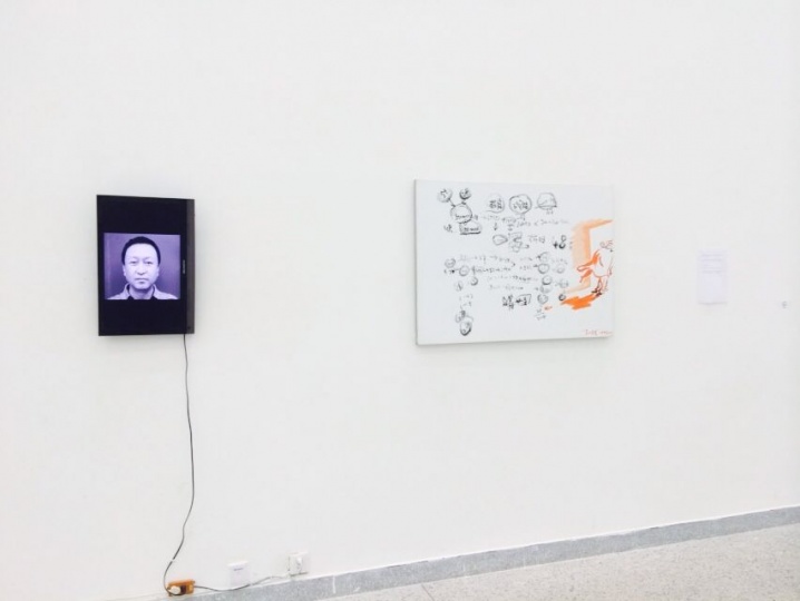 謝南星專門為此次展覽創(chuàng)作的作品《某人肖像》，由一張80×110cm的布面油畫及“某人”的錄像構成
