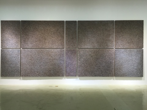 《活字#2》 尺寸可變（122x190cmx2,122x160cmx2,122x122cmx2,122x84cmx2,122x50cmx2） 綜合材料 2015
