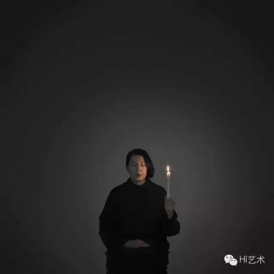 瑪麗娜·阿布拉莫維奇 《Artist Portrait with a Candle (A)》160x 160 cm 藝術(shù)著色打印 2012
