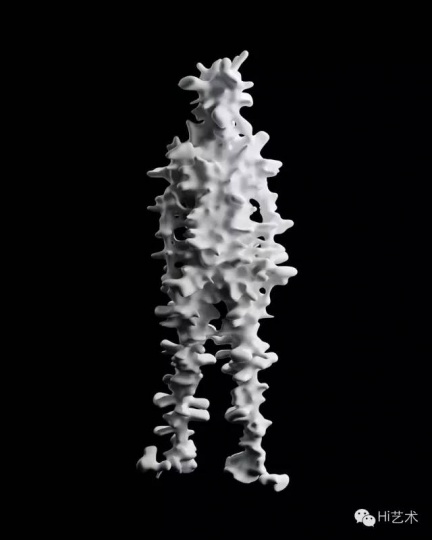 名和晃平 《Trans-Yujin(Spine) 》 74x22x26cm 綜合材料 2012
