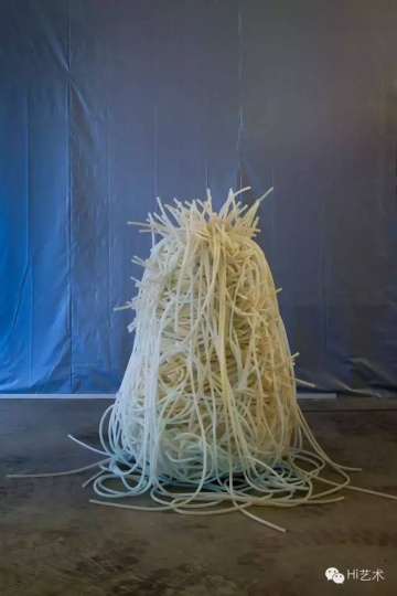 耿建翌 《無題 6》120x100x100cm 裝置 硅膠管、EL冷光線 2015

