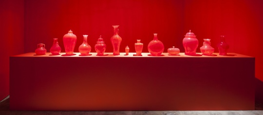 《翻譯-鬼魅（紅）》 尺寸可變 肥皂、清漆、香料 2007至今
