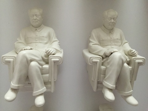 小雕塑被大量復(fù)制，神與人的關(guān)系
