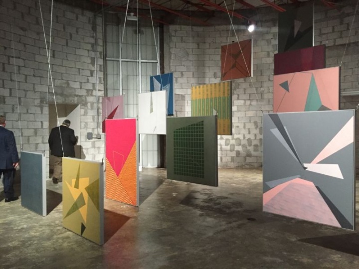 北京現(xiàn)在畫廊帶來藝術(shù)家余曉的裝置作品《海拔》
北京現(xiàn)在畫廊帶來藝術(shù)家余曉的裝置作品《海拔》