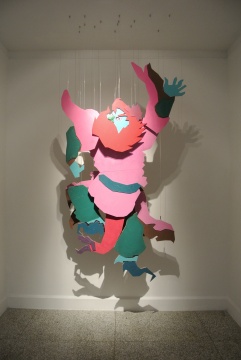 付曉潔藝術(shù)8駐地項(xiàng)目 《鐘馗阿爾法》 240×160cm 密度板，丙烯，尼龍線 2015