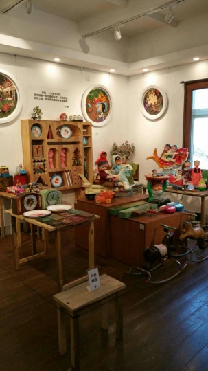 “卜樺玩具收藏展”在藝集空間
