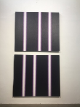 蘇藝作品：《 律-光柱-桃紫-1》(上) ；《 律-光柱-桃紫-2》(下)
