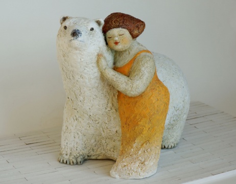 蕭蕭 《胖女圓圓-雪伴》25×17.5×31cm 銅著色 2014年
