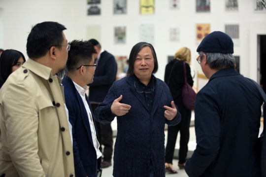 （從左至右）裝飾雜志主編、清華大學(xué)建筑學(xué)院教授方曉風(fēng)，紅磚美術(shù)館學(xué)術(shù)總監(jiān)夏彥國(guó)，紅磚美術(shù)館館長(zhǎng)、創(chuàng)始人閆士杰，中央美術(shù)學(xué)院設(shè)計(jì)學(xué)院副院長(zhǎng)、教授宋協(xié)偉_meitu_1
