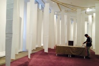 文芳個展時代美術(shù)館開幕 交給時間的“白卷”
