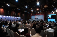 “梅開二度”的嘉德現(xiàn)當(dāng)代之夜 提示市場轉(zhuǎn)向樂觀？,張曉剛,徐悲鴻,林風(fēng)眠,袁慶一,李艷鋒,林松,吳大羽,唐炬,賀慕群,吳冠中