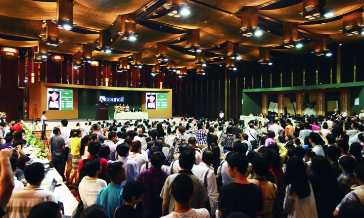 2012年匡時(shí)春拍以12.64億元穩(wěn)健收槌，萬(wàn)眾矚目的過(guò)云樓藏書(shū)不負(fù)眾望地以2.16億元刷新了古籍拍賣(mài)的世界紀(jì)錄，并入選中拍協(xié)年終十大行業(yè)事件
