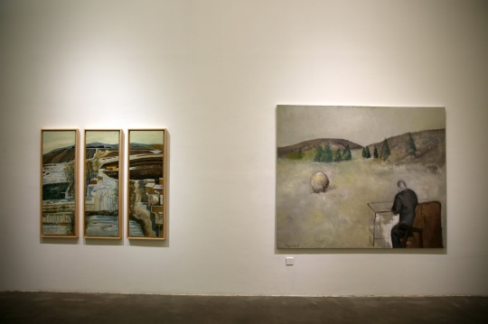 （左）孫昌武 《東山印象》 140×42cm×3 布面油畫 2002

（右）黃立言 《北方往北》210×175cm 布面油畫 2014
