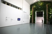 雙重時間的雙重性格 王頃展覽“開封抑郁癥” 宋戈文個展“無漿之舟”在蜂巢當(dāng)代藝術(shù)中心開幕,宋戈文,王頃,朱朱
