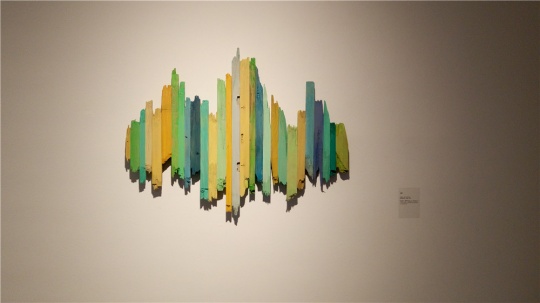 王禮軍 《有隙》 115×60×5cm 舊家具木塊、丙烯  2016
