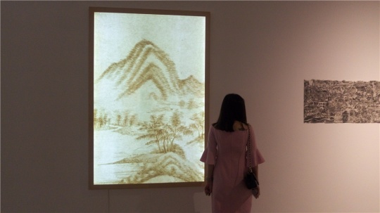 張秋實(shí) 《一紙?jiān)粕健资显粕?0》 149×105cm 燈箱裝置 2012
