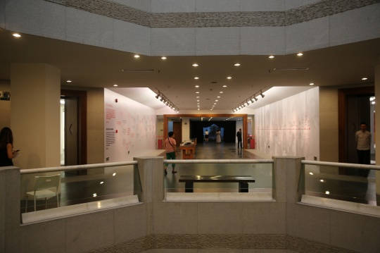 廣東美術(shù)館二樓的全部四間展廳都由肖恩的作品占據(jù)
