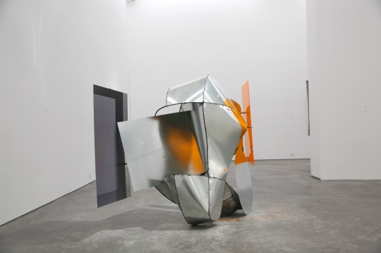 劉韡 《無題》 110×160×160cm 鐵、鋼、亞克力板、鋁、UV印刷 2016

