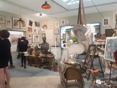 Hauser& Wirth畫(huà)廊展位
