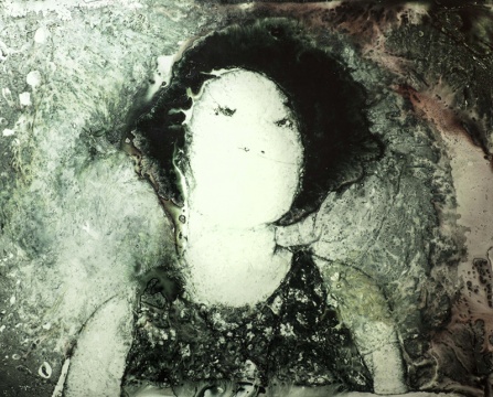 《肖像 1》，2015，膠片，綜合材料，81×101 cm

