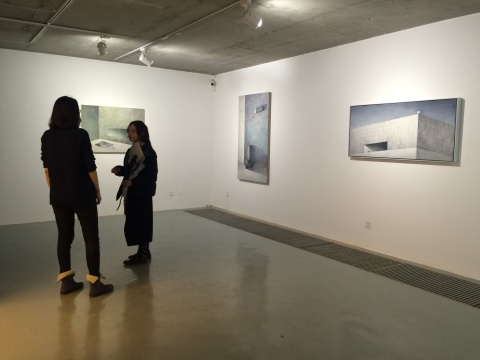 展覽現(xiàn)場(chǎng)進(jìn)門右側(cè)展廳
